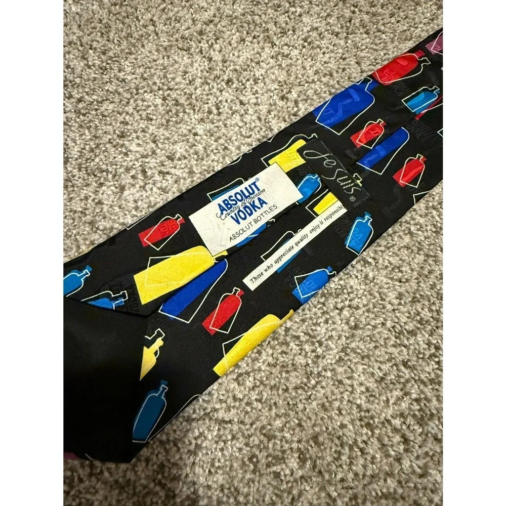 Absolut Vodka Bottles Tie 100% Silk JeSuis Mens Necktie‎
